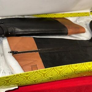 Gianni Bini Black Torrin Boots vintage